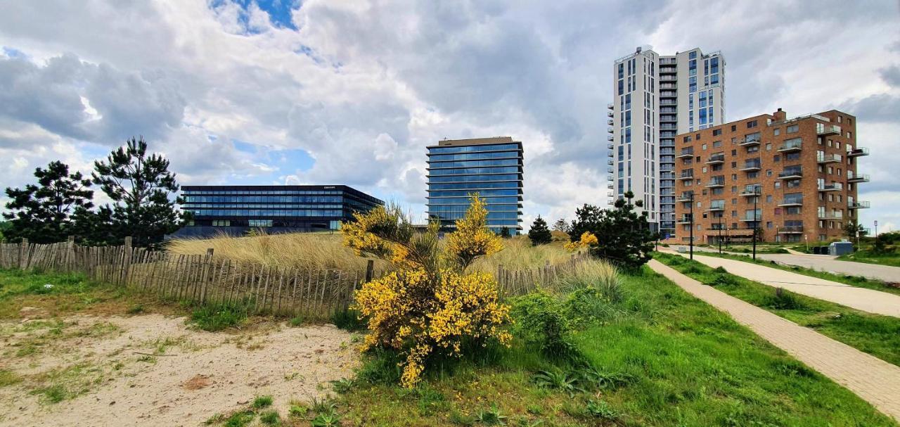 Inntermezzo Almere Bagian luar foto