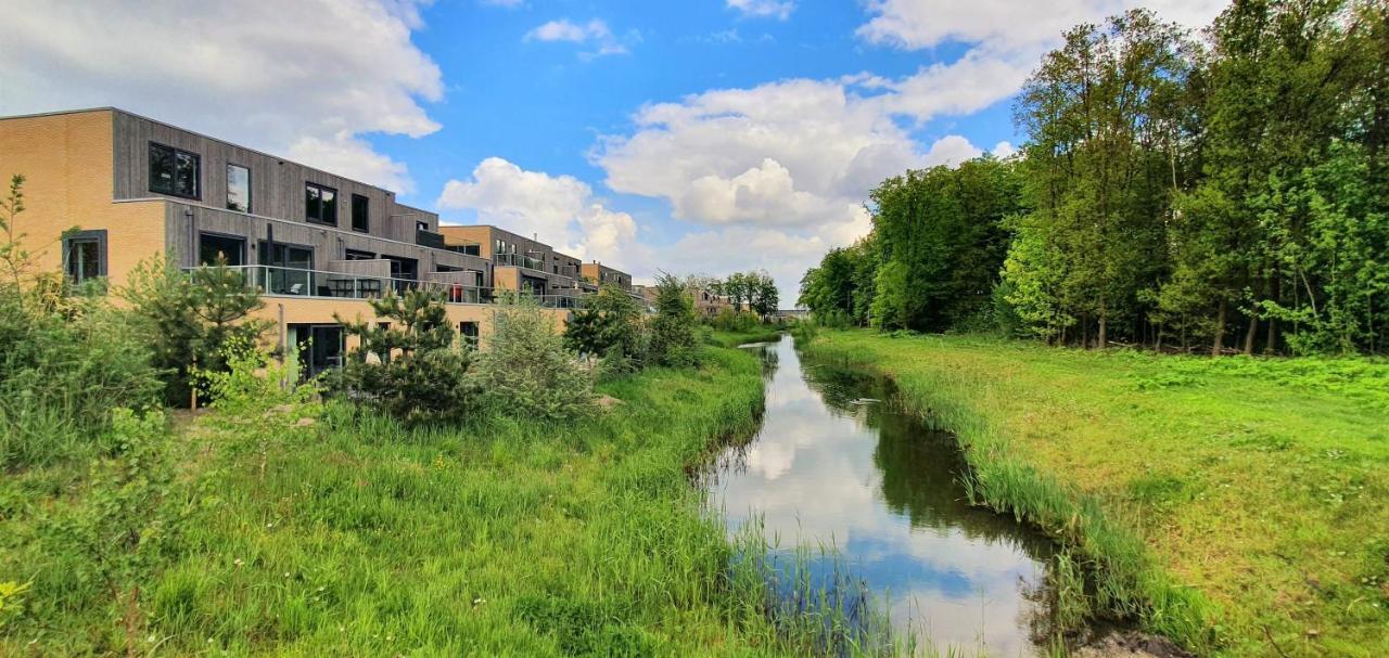 Inntermezzo Almere Bagian luar foto