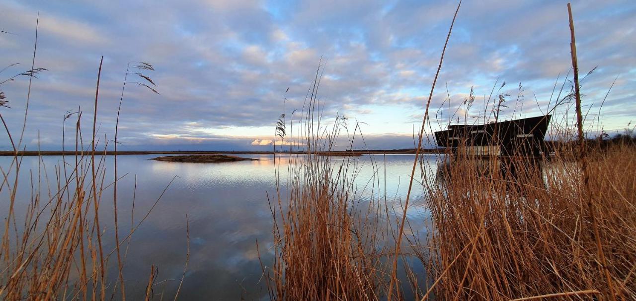 Inntermezzo Almere Bagian luar foto